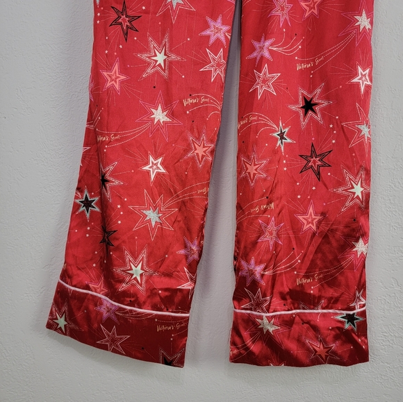 Victoria's Secret Red Star Print Silky Pajama Set Size Medium - Picture 9 of 16
